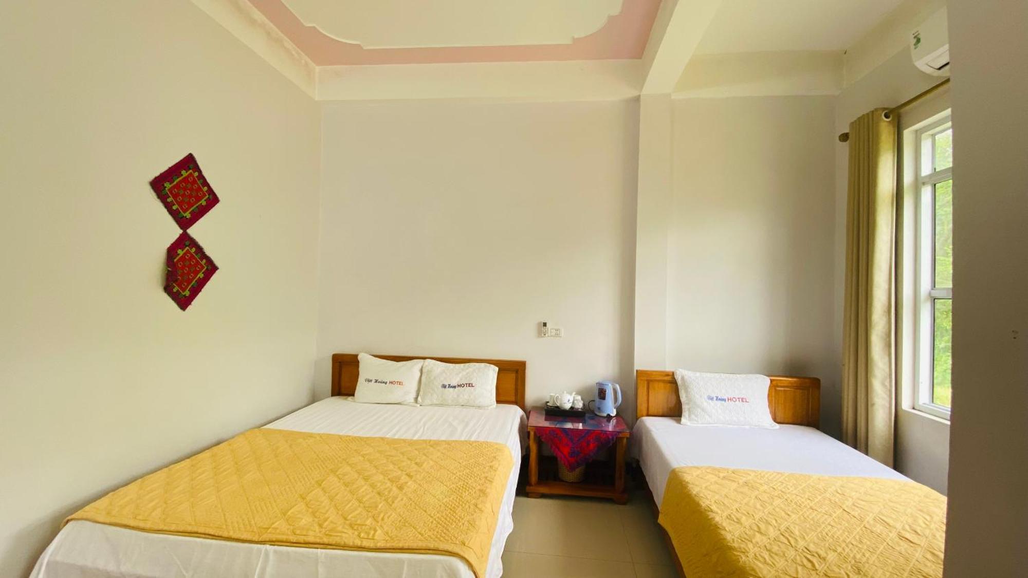 Viet Hoang Hotel Bao Lac Exterior photo
